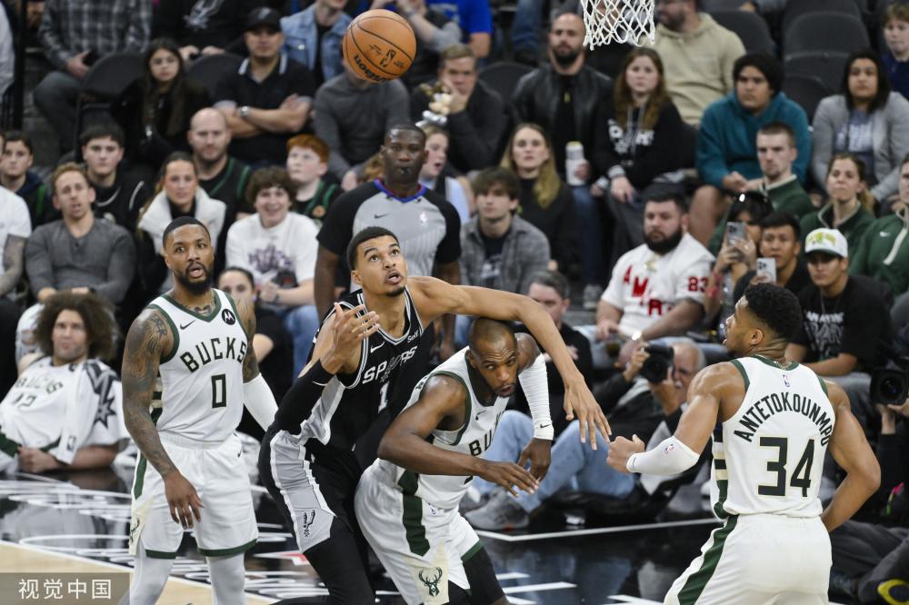 在与三位美 在与三位美