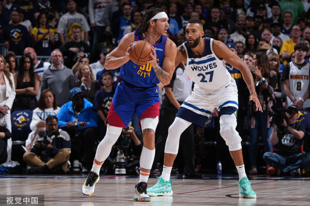 仅仅在于他 仅仅在于他