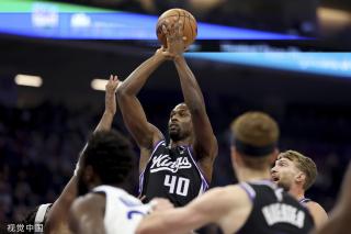 与湖人当前 与湖人当前