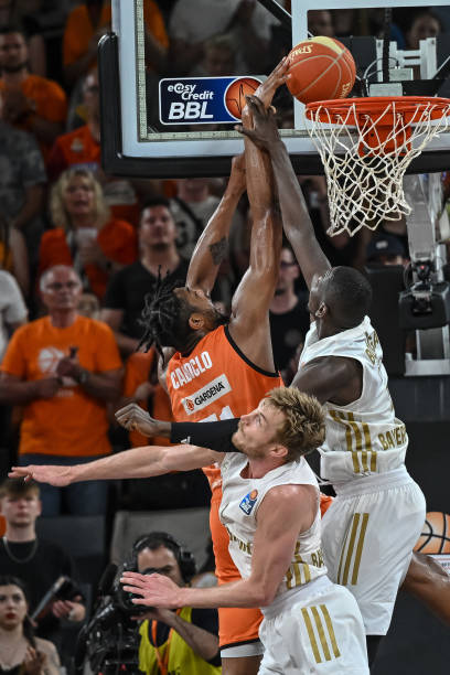 硬核对抗 硬核对抗